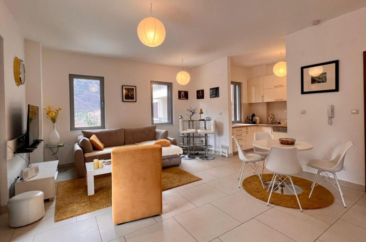 Lavender Bay Apartment C23 Kotor Bagian luar foto