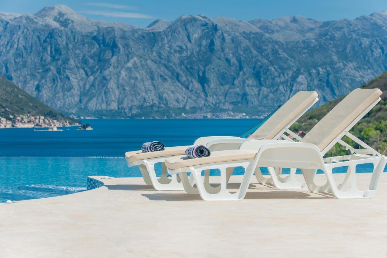 Lavender Bay Apartment C23 Kotor Bagian luar foto