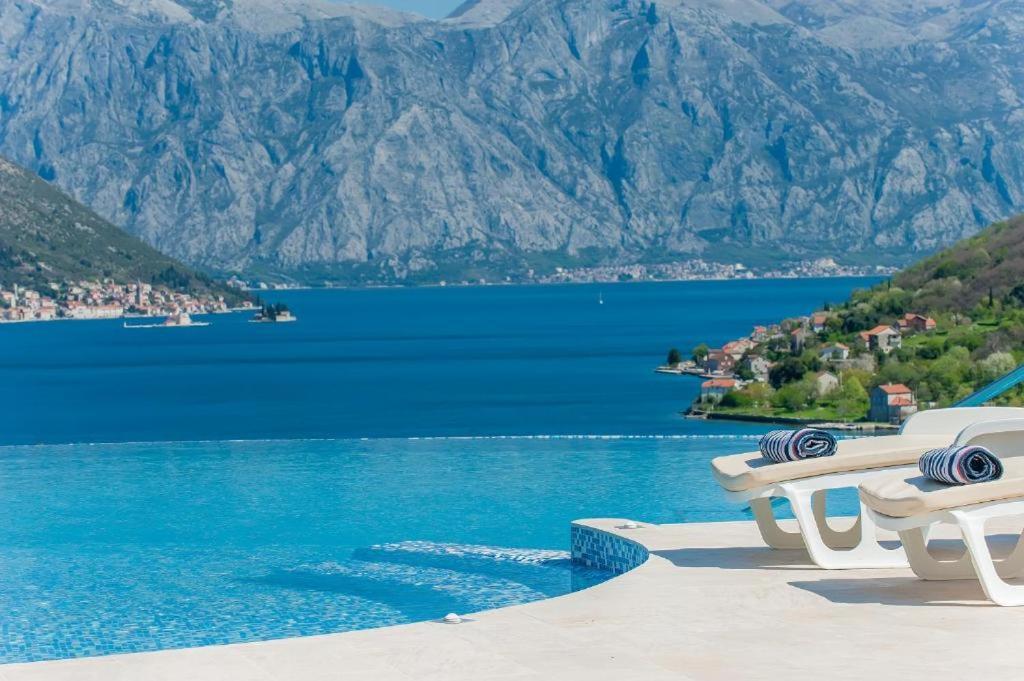 Lavender Bay Apartment C23 Kotor Bagian luar foto